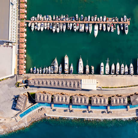 Les Ambassadeurs Hotel & Casino